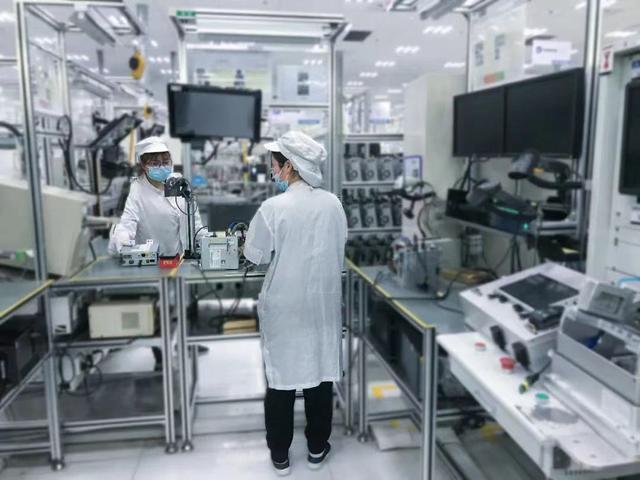 闭环中跑出加速度,这些留在工厂的延锋人过得怎样
